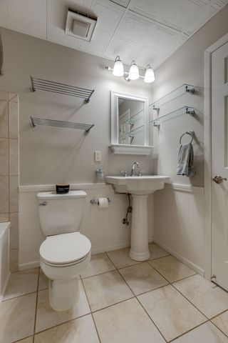 120 W End Pl, Nashville, TN 37205