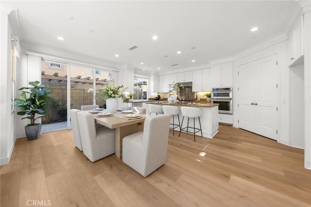 112 Velvet Leaf, Irvine, CA 92620