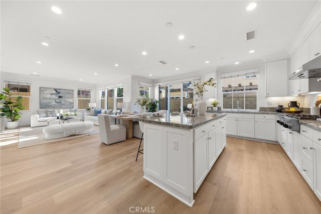 112 Velvet Leaf, Irvine, CA 92620