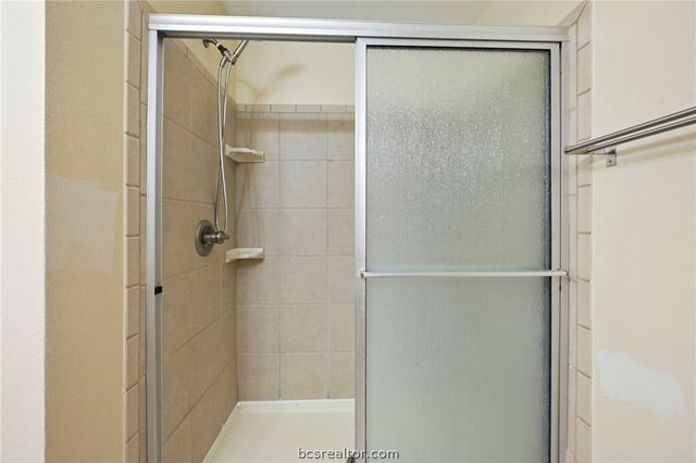 1900 Dartmouth A-5, College Station, TX 77840