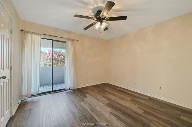 1900 Dartmouth A-5, College Station, TX 77840