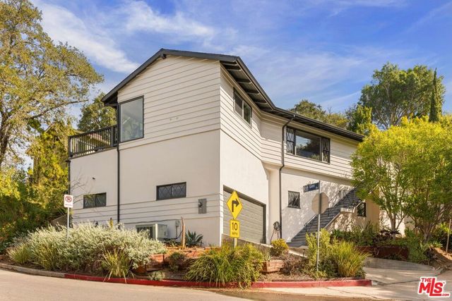 3471 Oak Glen Drive, Los Angeles, CA 90068