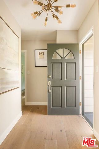 3471 Oak Glen Drive, Los Angeles, CA 90068