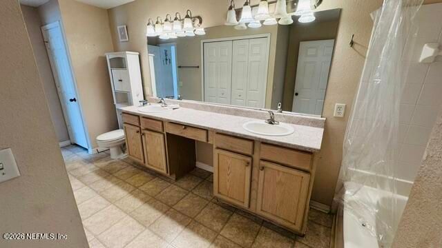 7800 POINT MEADOWS Drive 535, Jacksonville, FL 32256
