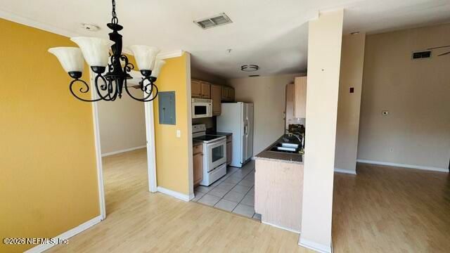 7800 POINT MEADOWS Drive 535, Jacksonville, FL 32256
