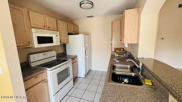 7800 POINT MEADOWS Drive 535, Jacksonville, FL 32256