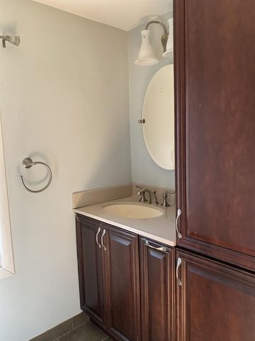 615 W Mackie Street, Beaver Dam, WI 53916