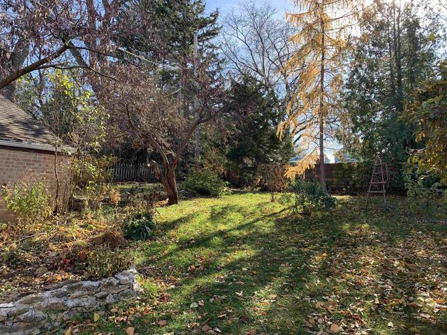 615 W Mackie Street, Beaver Dam, WI 53916