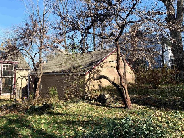 615 W Mackie Street, Beaver Dam, WI 53916