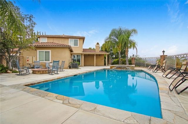 498 Green Orchard, Riverside, CA 92506