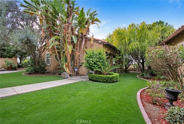 498 Green Orchard, Riverside, CA 92506