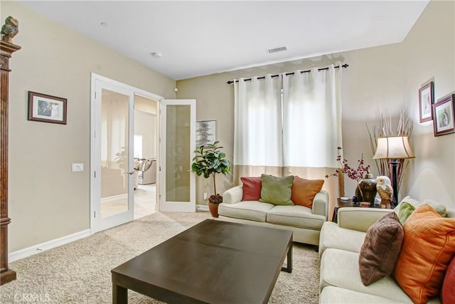 498 Green Orchard, Riverside, CA 92506