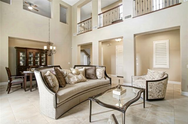 498 Green Orchard, Riverside, CA 92506