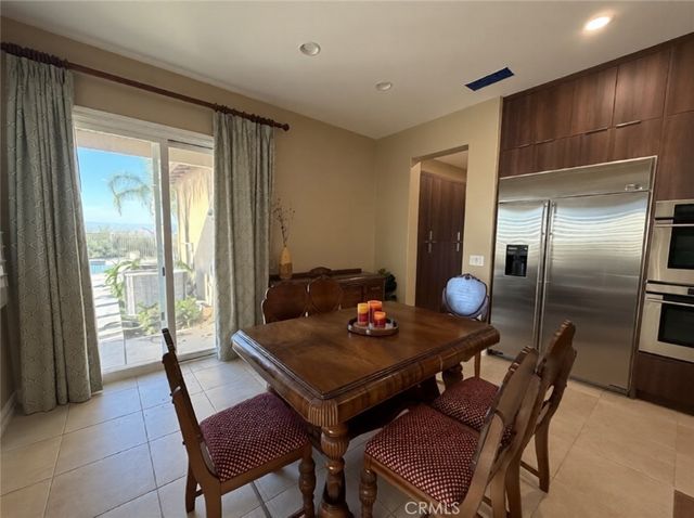 498 Green Orchard, Riverside, CA 92506