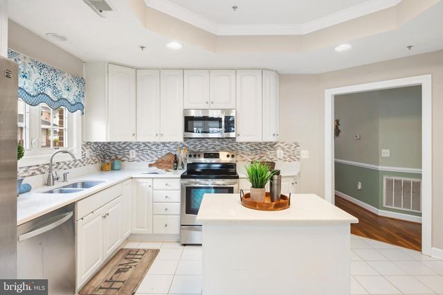 338 HAMLET CIR, Edgewater, MD 21037
