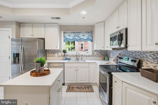338 HAMLET CIR, Edgewater, MD 21037