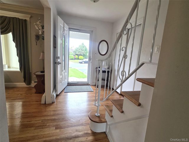2663 Columbus Avenue, North Bellmore, NY 11710