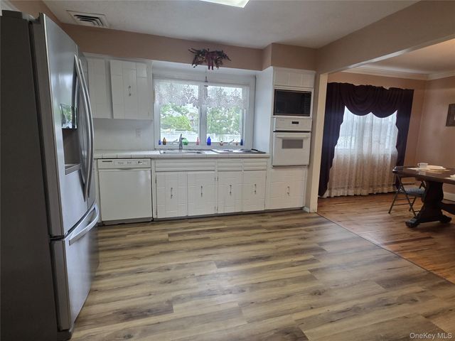 2663 Columbus Avenue, North Bellmore, NY 11710