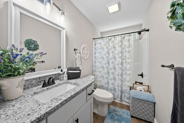 4117 Chica Rd, Crossville, TN 38572