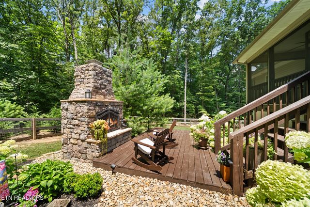 4117 Chica Rd, Crossville, TN 38572