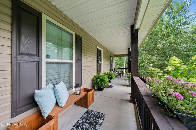 4117 Chica Rd, Crossville, TN 38572
