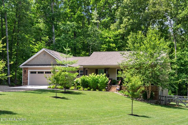 4117 Chica Rd, Crossville, TN 38572