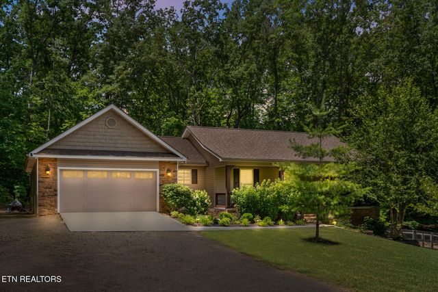 4117 Chica Rd, Crossville, TN 38572