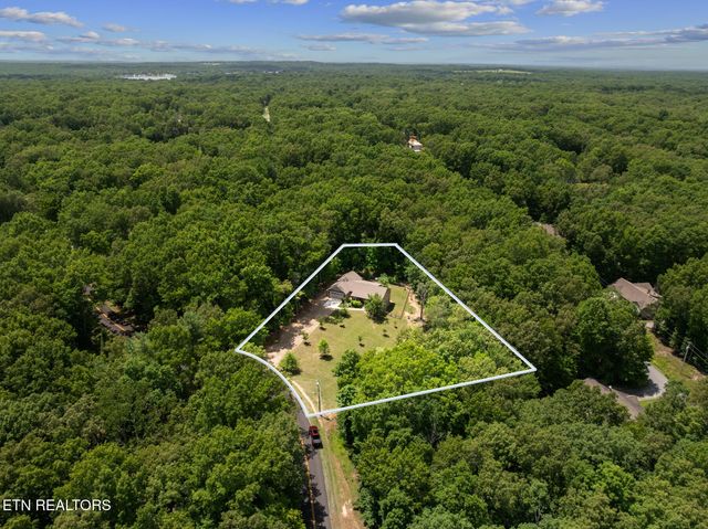 4117 Chica Rd, Crossville, TN 38572