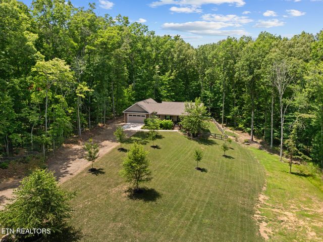 4117 Chica Rd, Crossville, TN 38572
