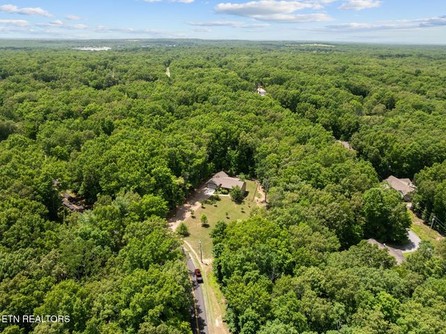 4117 Chica Rd, Crossville, TN 38572