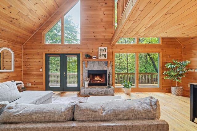 270 Tara Drive, Ellijay, GA 30540