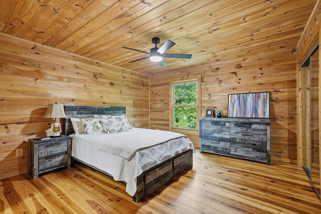 270 Tara Drive, Ellijay, GA 30540