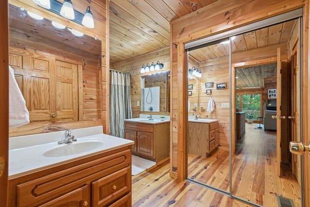 270 Tara Drive, Ellijay, GA 30540