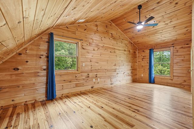 270 Tara Drive, Ellijay, GA 30540