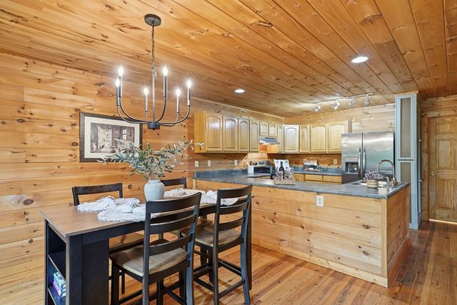 270 Tara Drive, Ellijay, GA 30540