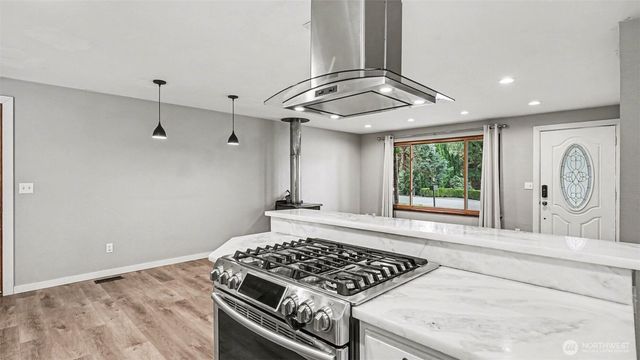 18604 68th Street, Bonney Lake, WA 98391