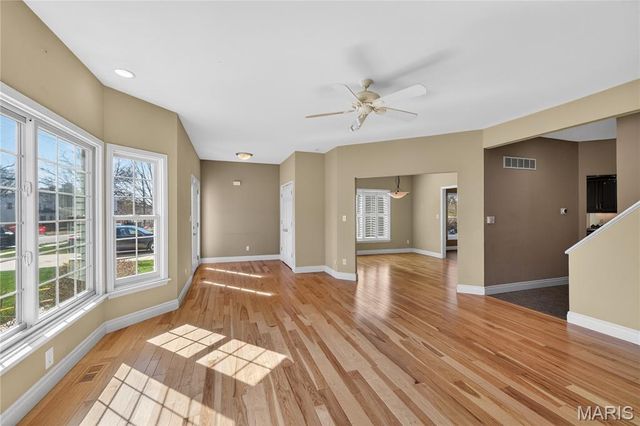 1221 Ruth Drive, Kirkwood, MO 63122