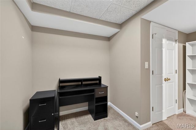 1221 Ruth Drive, Kirkwood, MO 63122