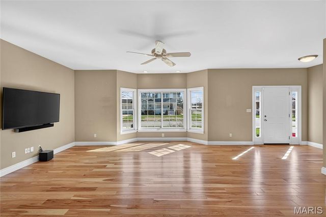 1221 Ruth Drive, Kirkwood, MO 63122