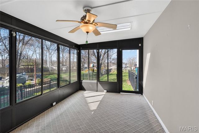 1221 Ruth Drive, Kirkwood, MO 63122