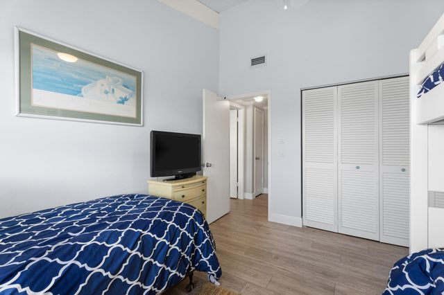 2355 NE Ocean Boulevard 1-5b, Stuart, FL 34996