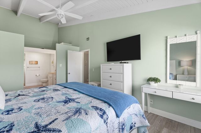 2355 NE Ocean Boulevard 1-5b, Stuart, FL 34996