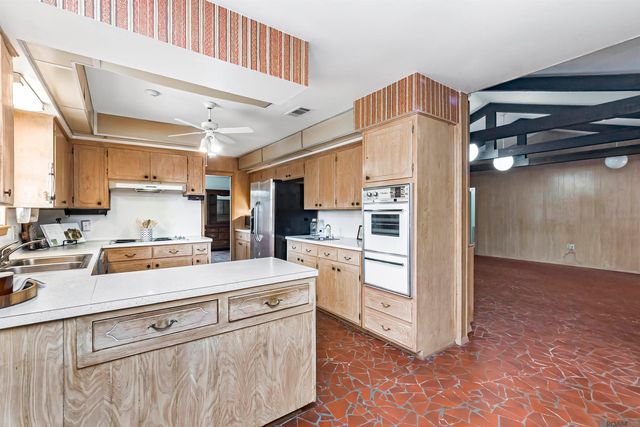 11146 Goodwood Blvd, Baton Rouge, LA 70815