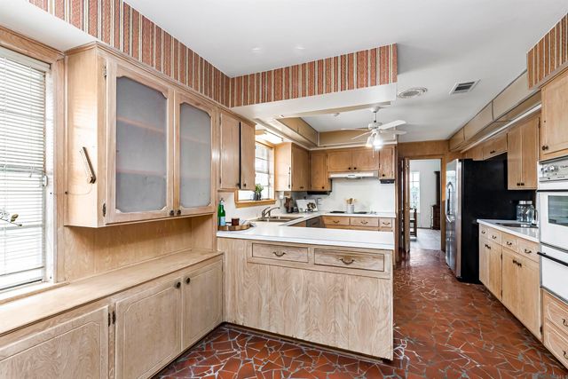 11146 Goodwood Blvd, Baton Rouge, LA 70815