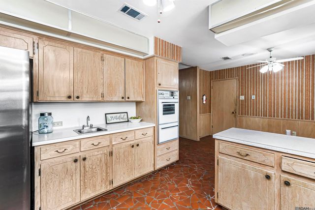 11146 Goodwood Blvd, Baton Rouge, LA 70815