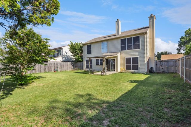 2528 Creekwood Lane, Fort Worth, TX 76123