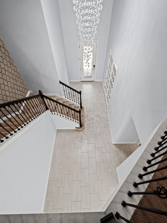 Image 27 of property listing at 10950 CITRON OAKS DRIVE, Orlando, FL 32836