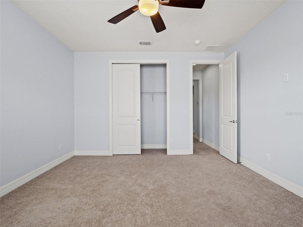 Image 43 of property listing at 10950 CITRON OAKS DRIVE, Orlando, FL 32836