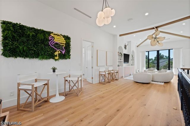 1140 8th ST S, Naples, FL 34102
