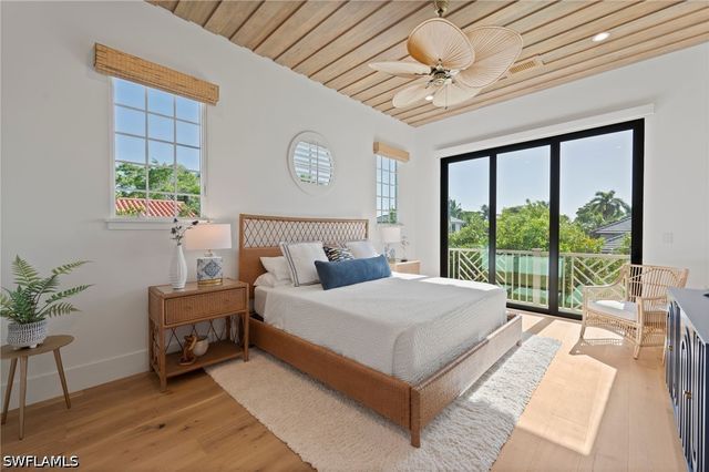 1140 8th ST S, Naples, FL 34102